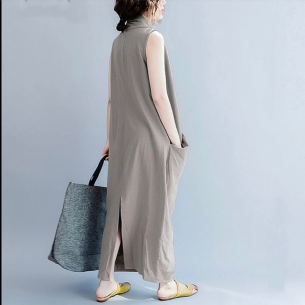 Asymmetrical V Neck maxi dress in gray - Picture 2 of 6